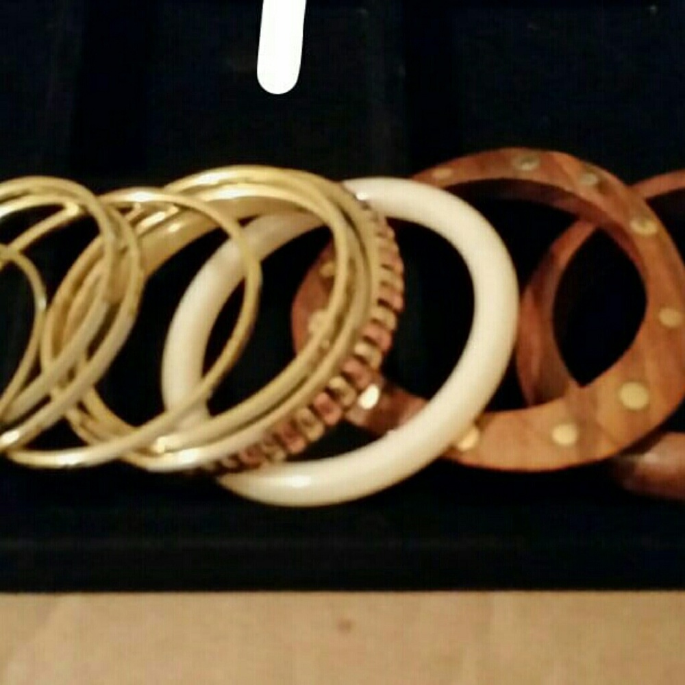 10 PIECE BANGLE SET